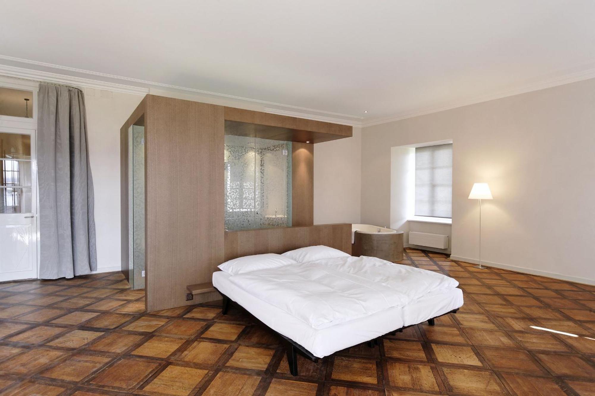 Klosterhotel St. Petersinsel Sankt Petersinsel Экстерьер фото
